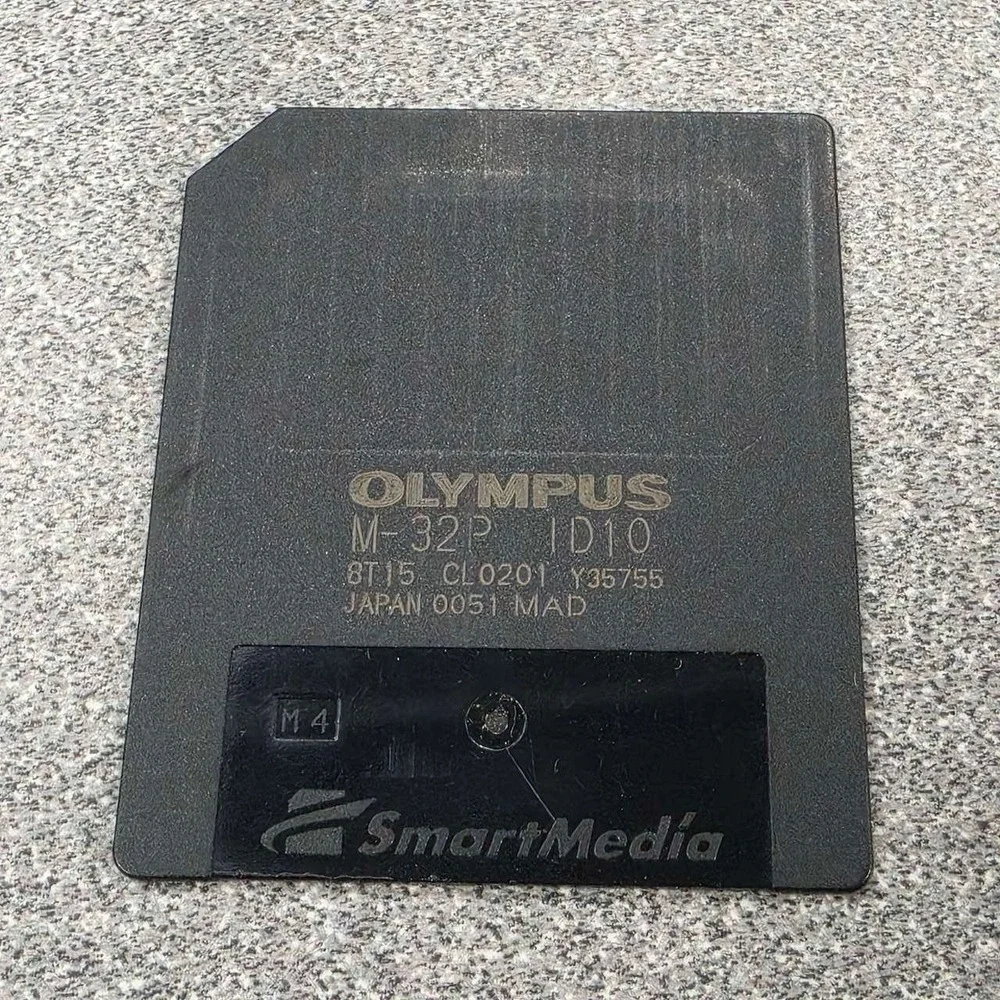 Olympus SmartMedia Card M-32P 32MB Black Excellent Vintage Memory ID10 Japan